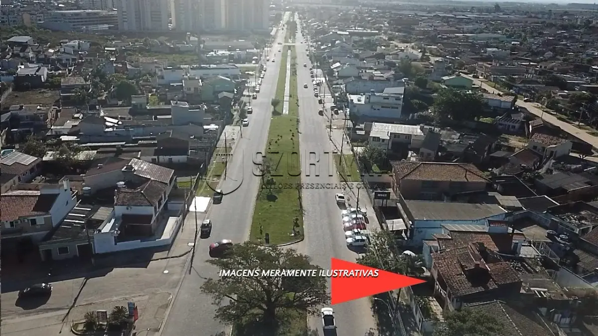 LOTE 001 - UM IMÓVEL COM  220,95M², NA AV. SÃO FRANCISCO DE PAULA EM PELOTAS