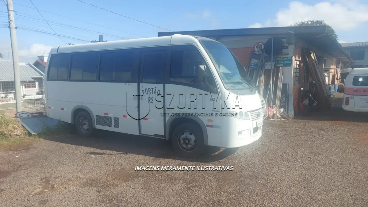 LOTE 002 - ÔNIBUS MARCOPOLO/VOLARE V6, COR BRANCA, DIESEL, 2010/2011