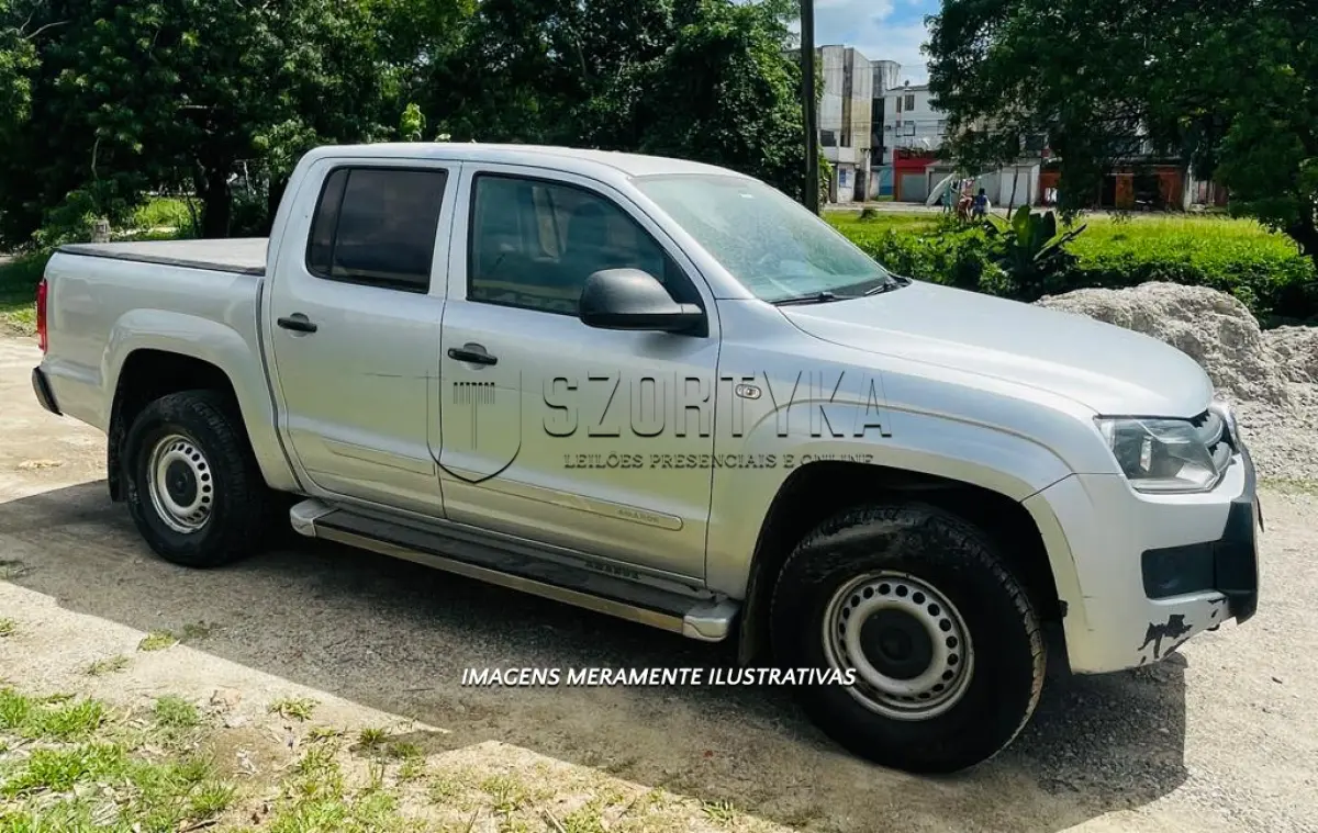 LOTE 001 - AMAROK 4X4, ANO/MOD 2013/2013