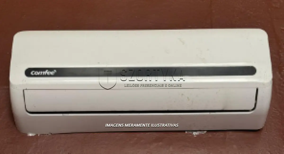 LOTE 017 - Um aparelho de ar-condicionado, marca Comfee, 12.000 BTUs