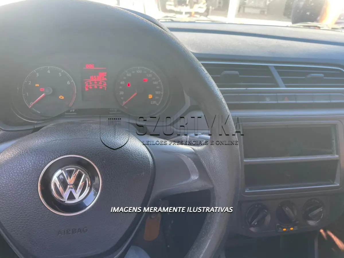 LOTE 002 - VW/VOYAGE, placas IXP5261, cor branca, ano/mod 2016/2017