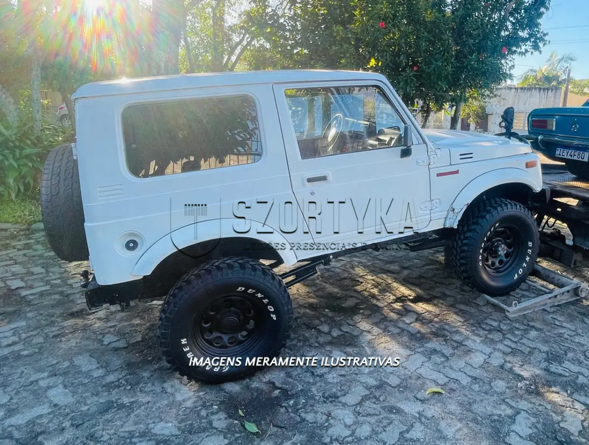 LOTE 001 - 01 veículo SUZUKI/SAMURAI, ano/mod 1993/1993, placas MUR7E89, cor branca