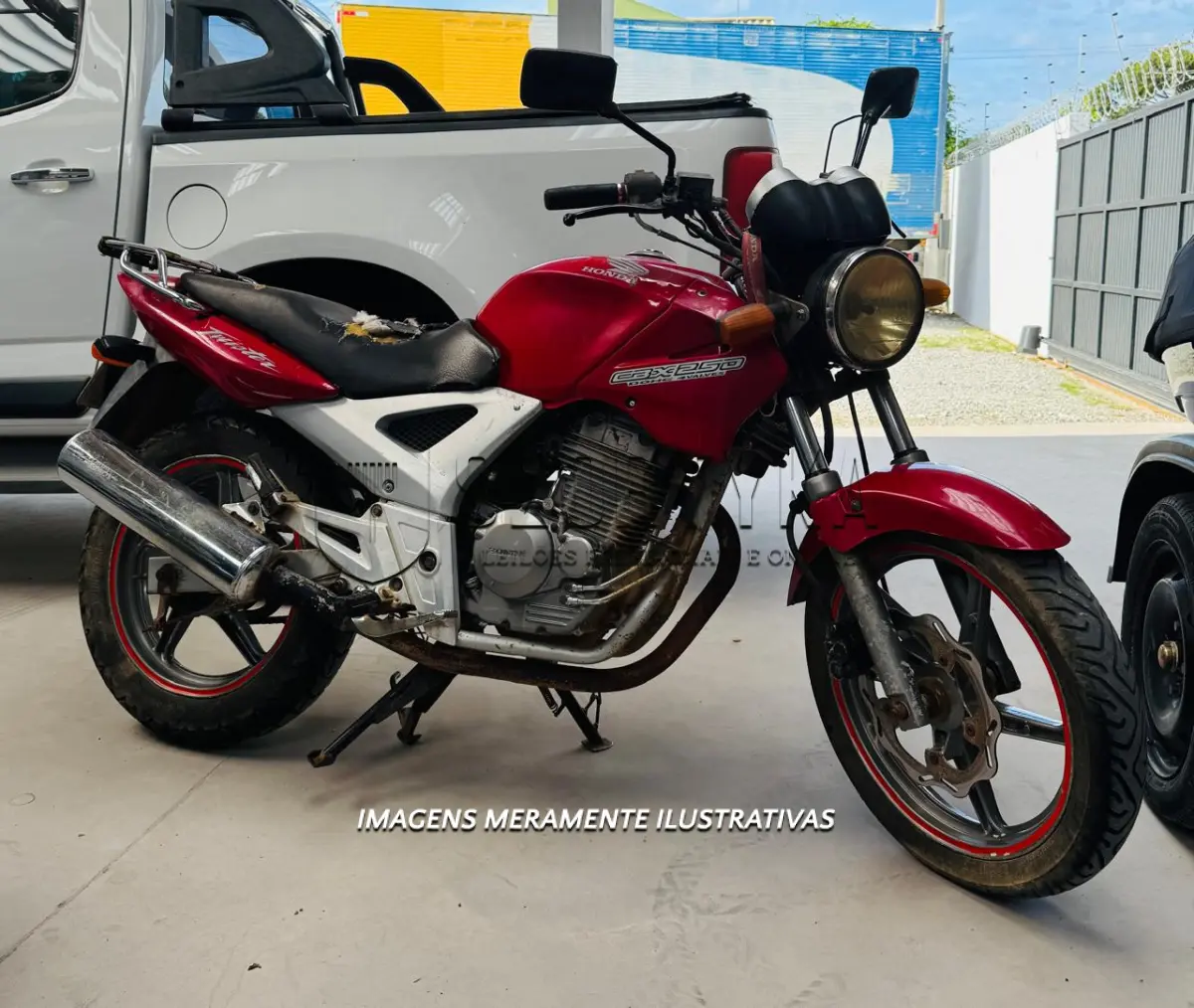 LOTE 001 - HONDA CBX/250 TWISTER, 2004