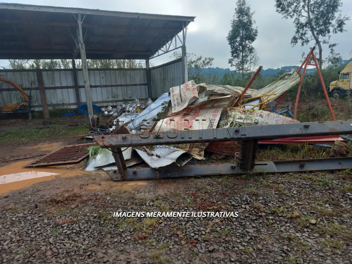 LOTE 015 - LOTE DE MATERIAIS DIVERSOS