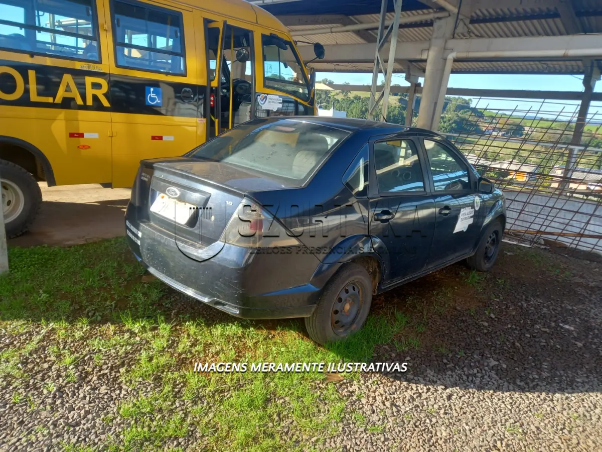 LOTE 011 - VEÍCULO FORD FIESTA SEDAN 1.6 FLEX, 2011/2012