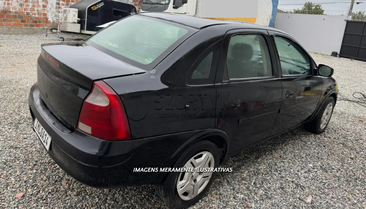 LOTE 001 - GM/CORSA SEDAN, 2005/2005