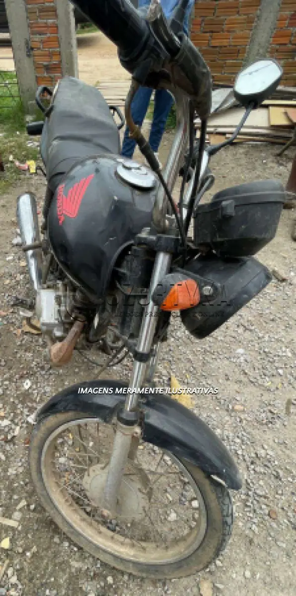 LOTE 002 - Honda/CG 125 FAN KS, ano/mod 2011, cor preta