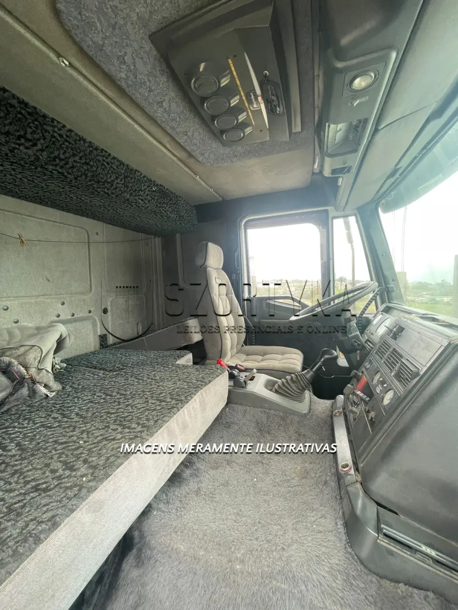 LOTE 002 - Caminhão Iveco/Eurotech 450, ano/mod 2005