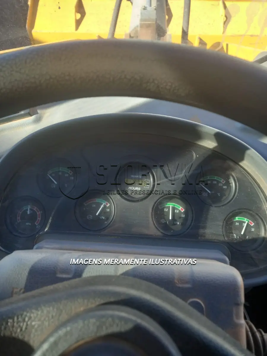 LOTE 003 - PÁ CARREGADEIRA MAXLOADER 956L, 2019 E 2 PNEUS RECAPADOS AEOLUS TYRE.CO.LTD.16 LONAS
