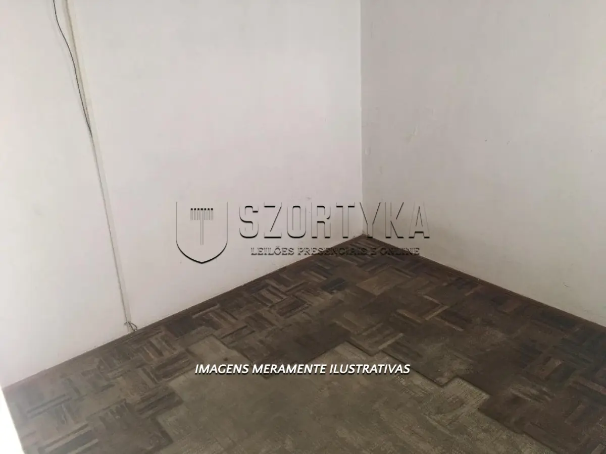 LOTE 001 - APARTAMENTO COM VAGA PARA ESTACIONAMENTO NO EDIFÍCIO TAMANDARÉ EM PELOTAS