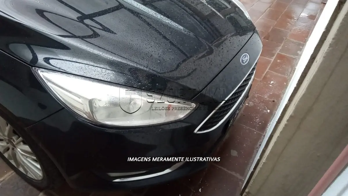 LOTE 008 - VEÍCULO FORD/FOCUS FASTBACK SE/SE PLUS FLEX 2.0 AUT.,  ANO/MODELO 2018, COR PRETA, PLACAS IYL 1874.