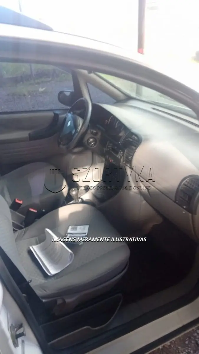 LOTE 002 - VEÍCULO GM/ZAFIRA COMFORT, PLACAS ISS6D44, ANO/MOD 2011/2012, COR BRANCA.