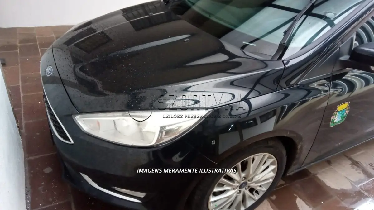 LOTE 008 - VEÍCULO FORD/FOCUS FASTBACK SE/SE PLUS FLEX 2.0 AUT.,  ANO/MODELO 2018, COR PRETA, PLACAS IYL 1874.