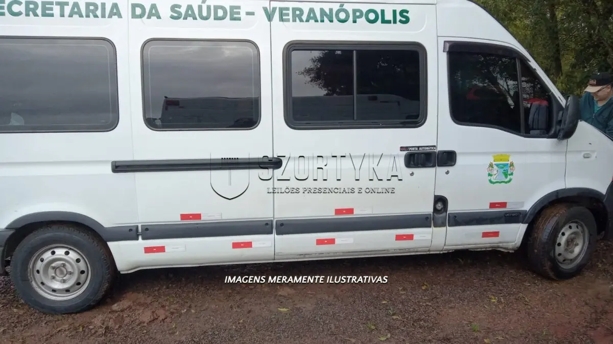 LOTE 006 - VEÍCULO RENAULT/MASTER SITNEI PLACAS ITN1124 ANO/MOD 2012/2013, COR BRANCA.