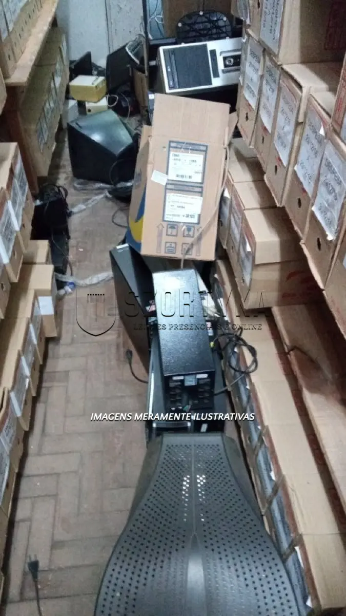 LOTE 015 - LOTE DE EQUIPAMENTOS DE INFORMÁTICA