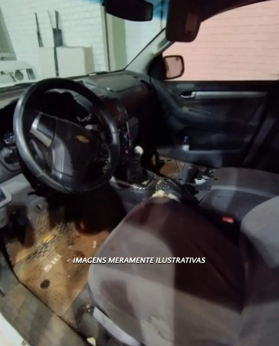 LOTE 001 - CHEVROLET/S10 2.8TD 4X4, ESTRANGEIRA, 2013