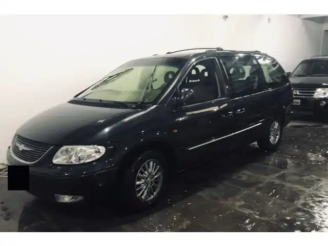 Leilão Chrysler Gran Caravan  Limited, blindada, ano/modelo 2002.