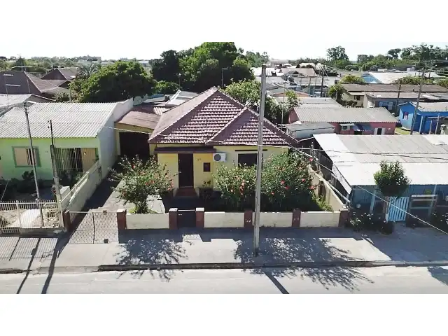 LEILÃO DE UMA CASA EM TAPES/RS