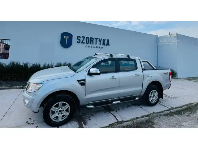 LEILÃO DE UMA FORD RANGER XLT 3.2 4X4 CD, 2014