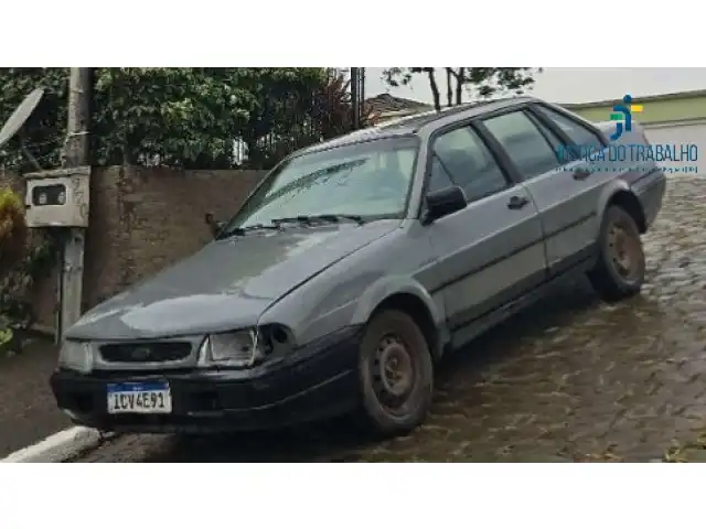 VENDA DIRETA DE UM FORD/VERSAILLES 1.8 I GL, ANO/MOD 1995/1995, COR PRATA