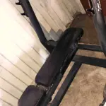APARELHO DE MUSCULAÇÃO RETO INCLINADO (SUPINO)