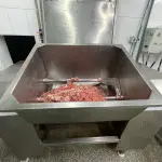 01 (UM) MISTURADOR   DE   CARNE, EM   INOX