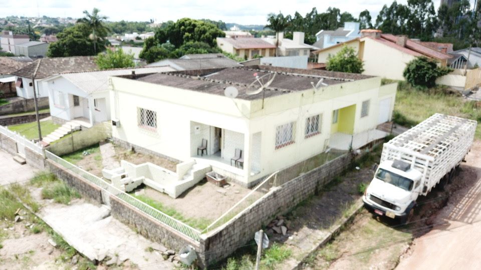 LEILÃO DE 75% DE UM IMÓVEL NA RUA HIDELBRANDO CENTENO EM CAMAQUÃ