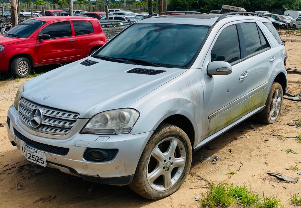 Leilão de uma Mercedes Benz ML 350, 2008