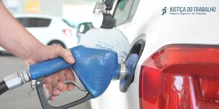 LEILÃO DE 1.096 LITROS DE COMBUSTÍVEL/GASOLINA COMUM