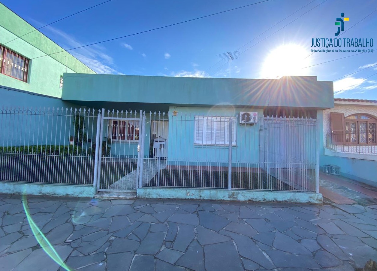 LEILÃO DE UMA CASA EM CAMAQUÃ