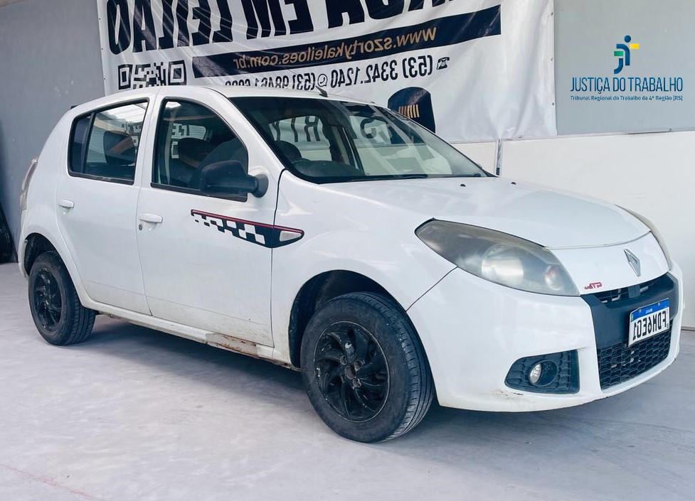 LEILÃO DE UM RENAULT SANDERO GT LINE 1.6 8v, 2013/2013