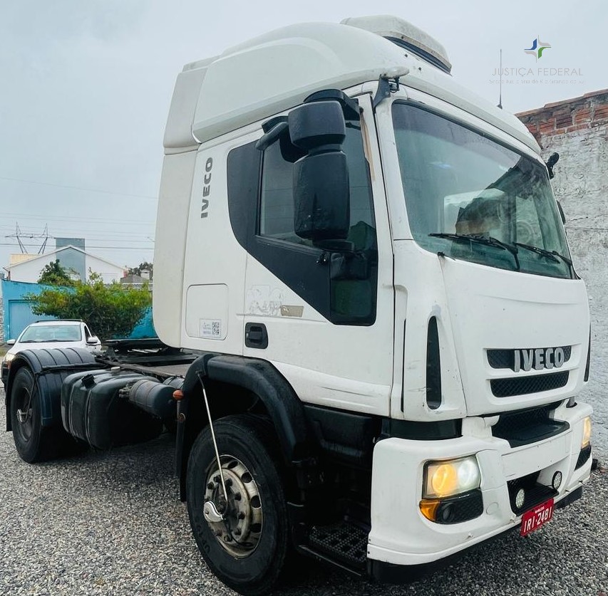 LEILÃO DE UM CAMINHÃO IVECO/CURSOR 450E33T, 2010/2011