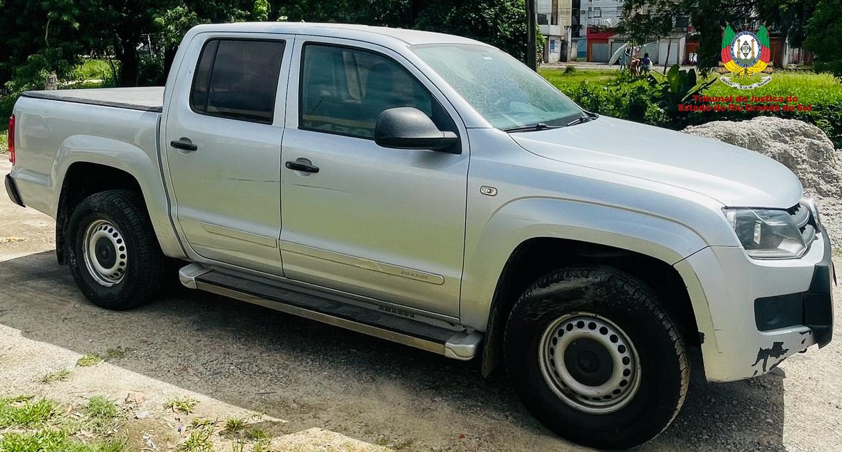 LEILÃO DE UMA  AMAROK 4X4, ANO/MOD 2013/2013