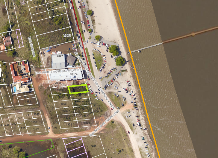 Um Terreno Com 505,12m² Na Beira Da Praia Do Laranjal Em Pelotas, localizado em Pelotas - RS