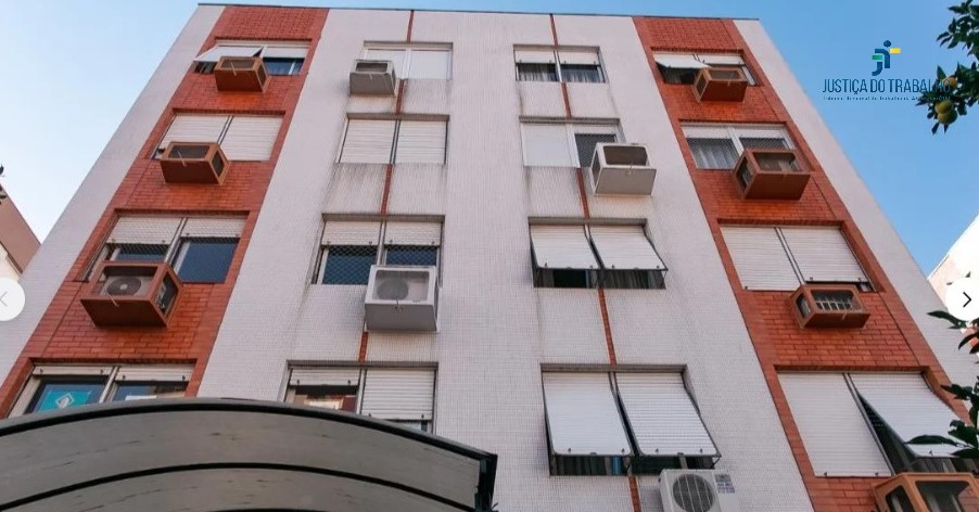 VENDA DIRETA DE UM APARTAMENTO NO EDIFÍCIO SÃO VICENTE EM PORTO ALEGRE