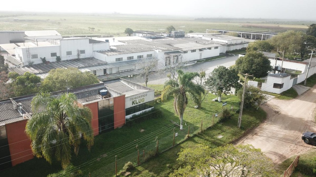 Imagem do imóvel Imóvel Industrial Com Área De 13,3193 Ha Com Estrutura De Frigorífico