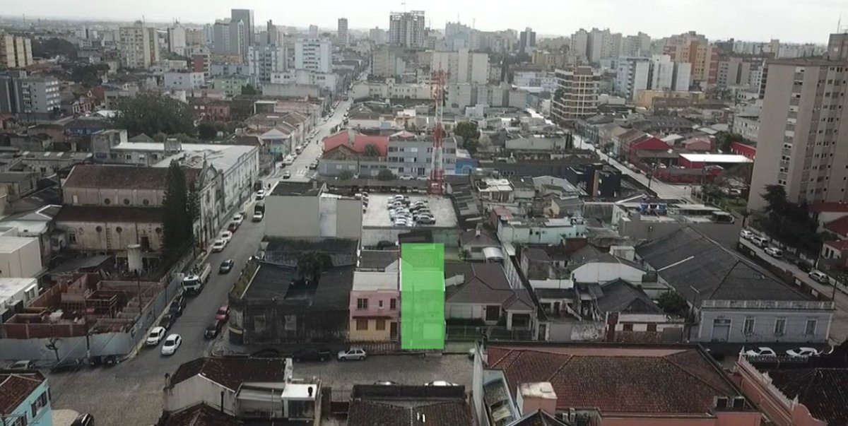 IMÓVEL NA RUA URUGUAI EM PELOTAS