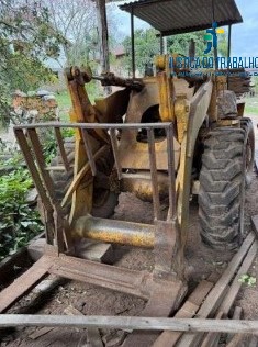 VENDA DIRETA DE UMA PÁ CARREGADEIRA MARCA MICHIGAN 75