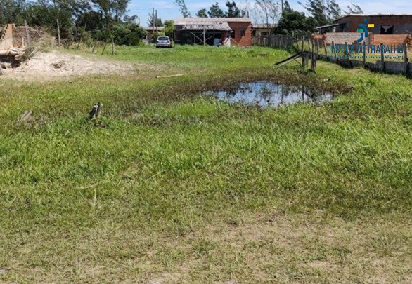 VENDA DIRETA DE UM TERRENO COM 350M² EM CIDREIRA