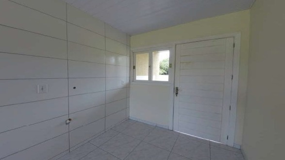 Casa Nº 421 (a E B), localizado em Esteio - RS, bairro Vila Três Marias