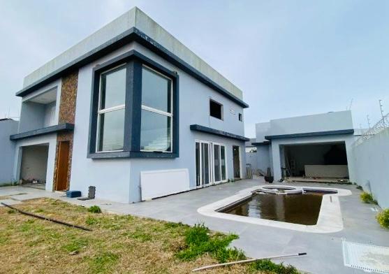 Imagem do imóvel Excelente Imóvel Com 600m² Na Praia Do Cassino